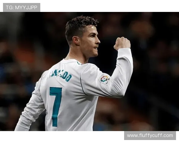 C罗与迪斯蒂法诺皇马巅峰期关键先生对比分析