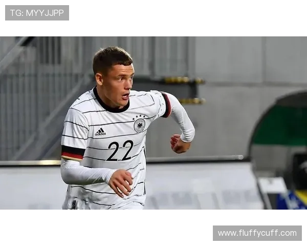 恩昆库与穆西亚拉:德甲技术型核心的数据与战术角色对比 恩昆库与穆西亚拉:德甲技术型核心的数据与战术角色对比