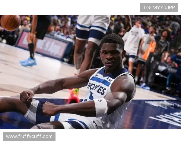 安东尼·爱德华兹突破频率提升显著 拉开对手防线效率飙升